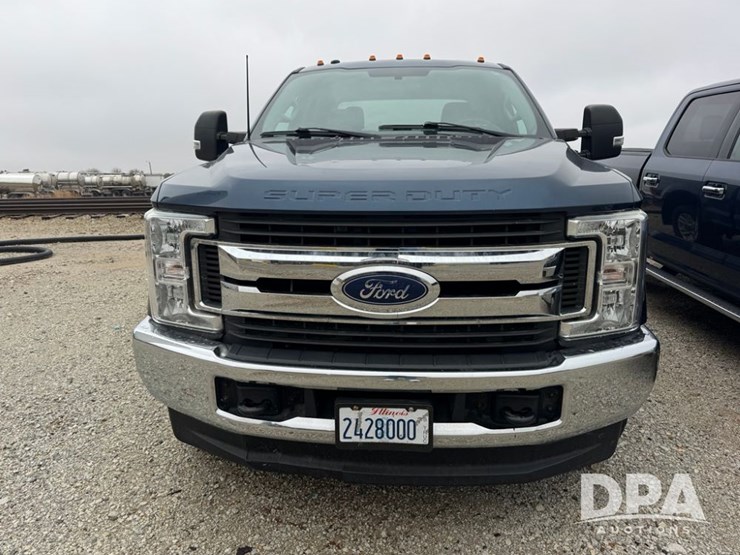 2018-ford-f250-image-2