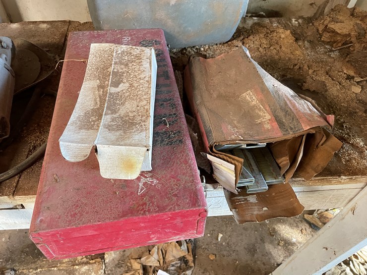 #3718-•-lot-of-power-tools-image-3