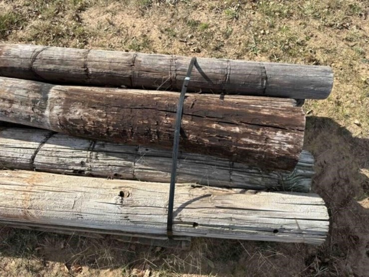 6--wood-line-posts/poles-7’-8’-long-image-3