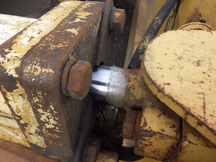 caterpillar-d4e-image-15