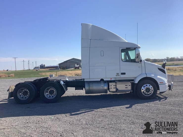 2020-volvo-vnr-t/a-truck-tractor-image-4