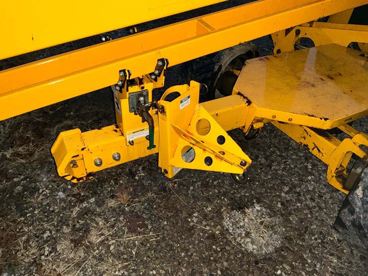 #108-•-2009-bil-jax-5533xa-boom-lift-image-28