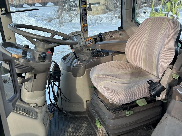 john-deere-7230-premium-image-44