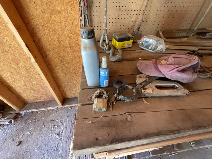 #3672-•-tools-and-large-wooden-table-image-8