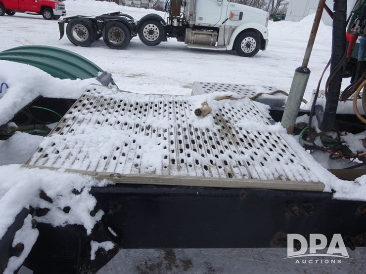 2007-freightliner-columbia-112-image-58