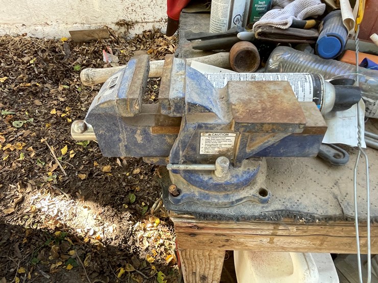 #3707-•-misc-tools,-hardware,-bauer-bench-grinder,-4-drawer-metal-toolbox-and-table-image-3