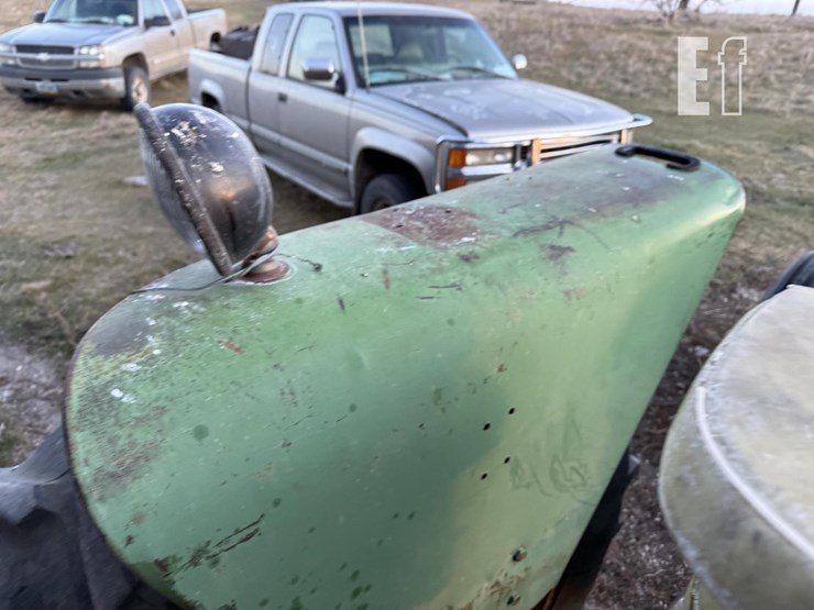 john-deere-4010-image-15