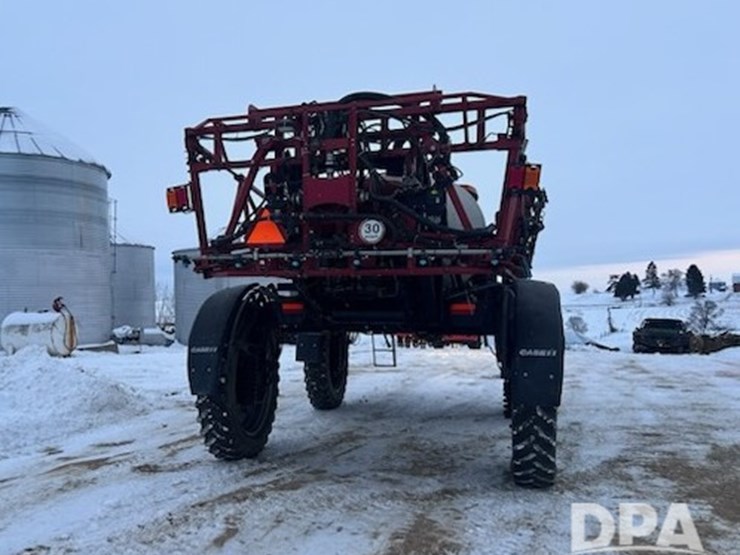 case-ih-patriot-3330-image-15