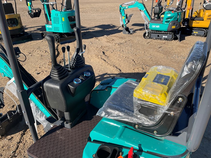 #9269-•-unused-2025-cfg-mini-excavator-image-6