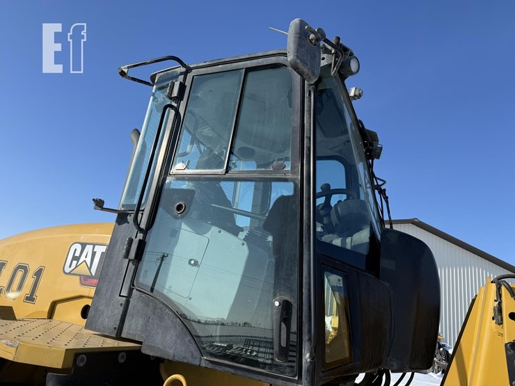 2021-caterpillar-920-image-4