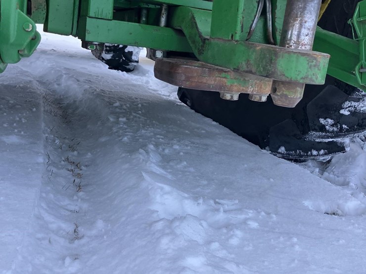 2010-john-deere-8295r-image-51