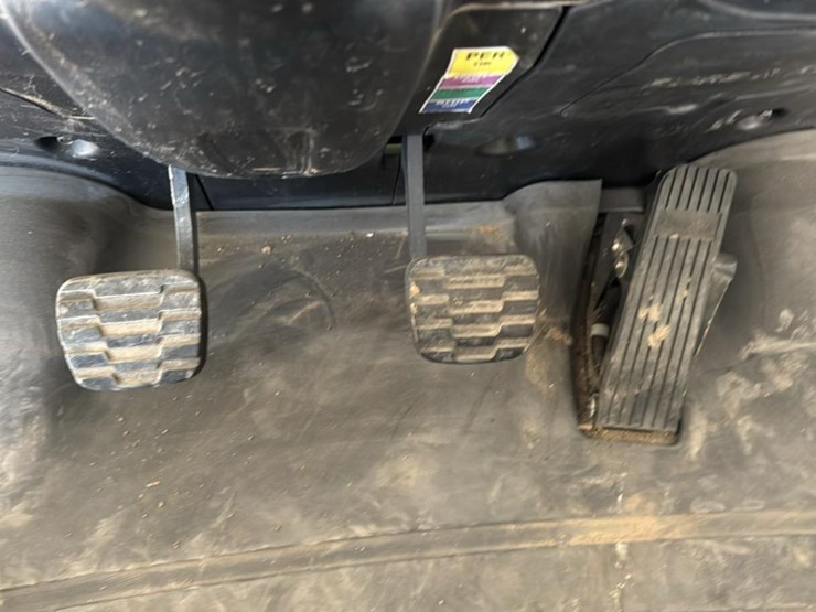 #112-•-2021-clark-s25cl-forklift-image-32