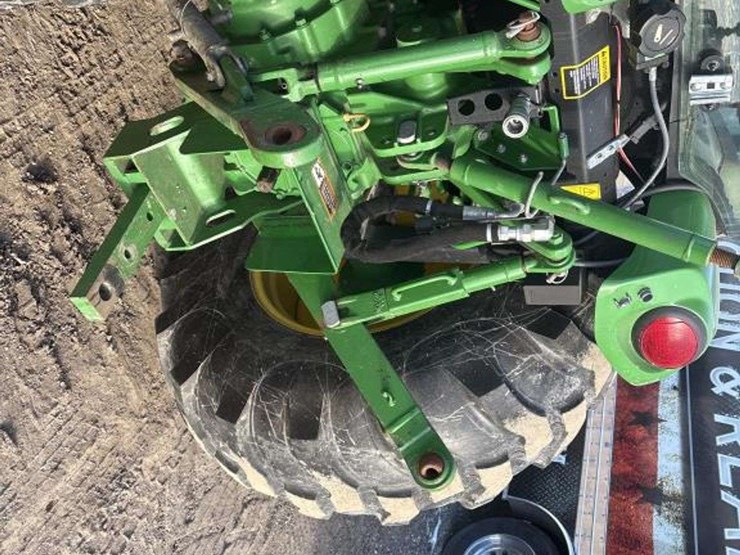 john-deere-4044r-loader-tractor-image-13