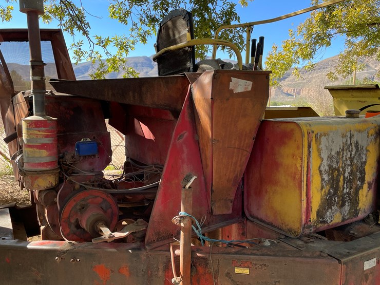 #3653-•-new-holland-swather-image-34