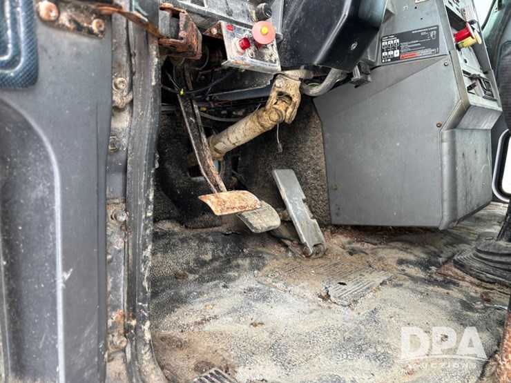 1994-mack-ch613-image-77