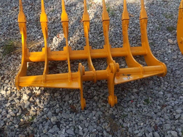 caterpillar-307-image-1