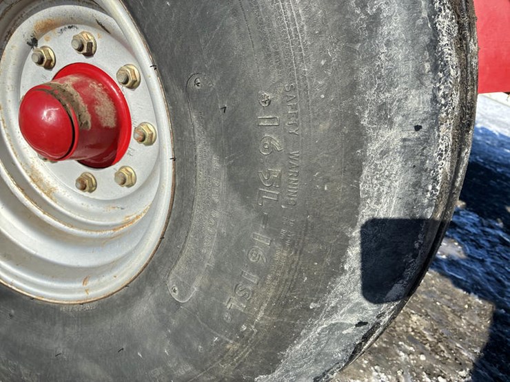 case-ih-1200-image-32