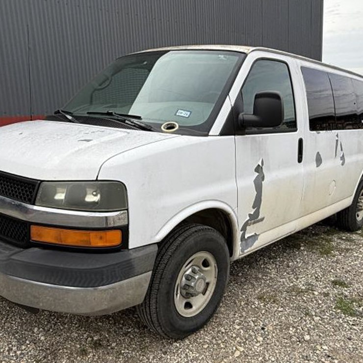 2006 CHEVROLET 3500