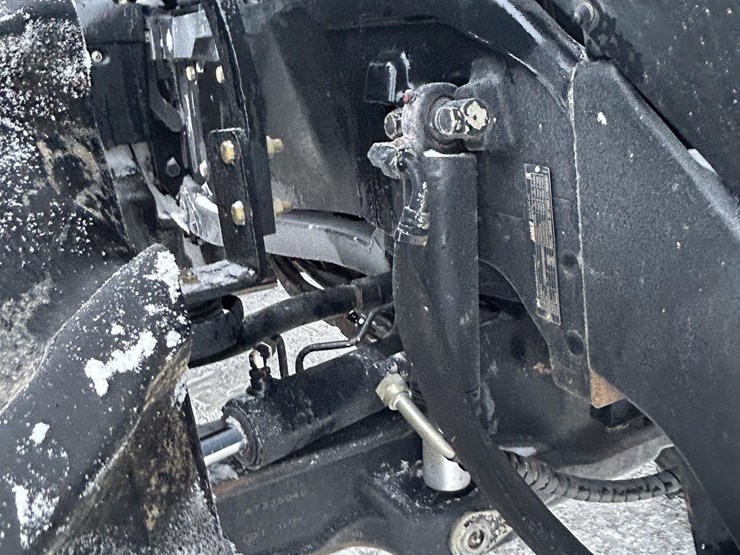 2022-case-ih-magnum-340-image-22