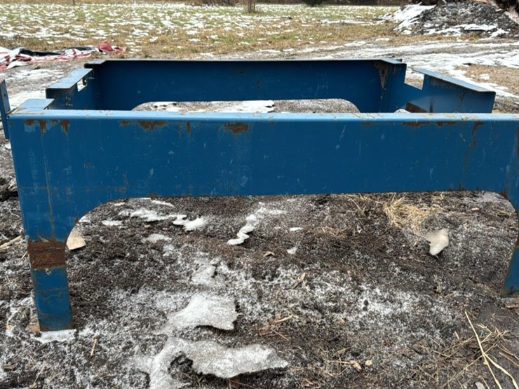 #166-•-2012-baker-dominator-stationary-bandmill-image-74