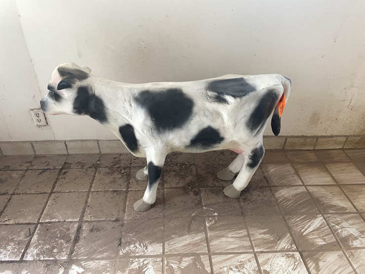 #3736-•-painted-metal-cow-image-1