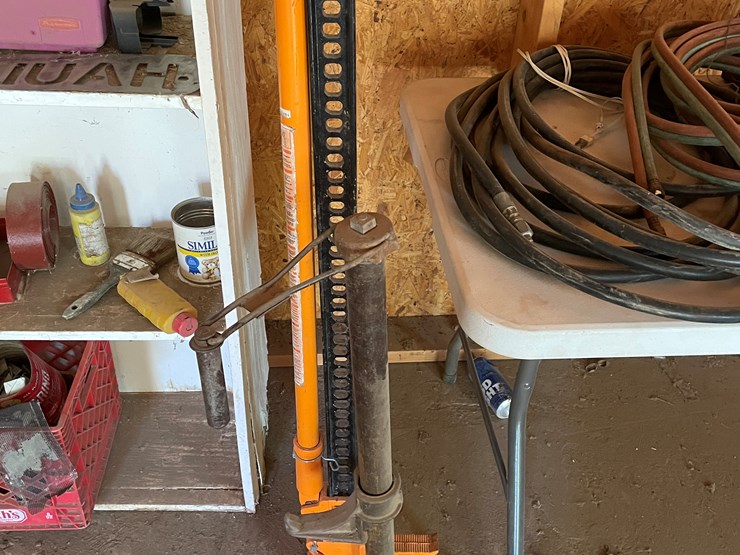 #3684-•-hi-lift-utility-jack-and-farm-jack-image-1