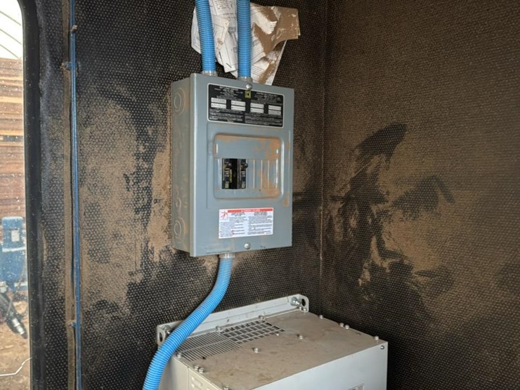 #166-•-2012-baker-dominator-stationary-bandmill-image-69