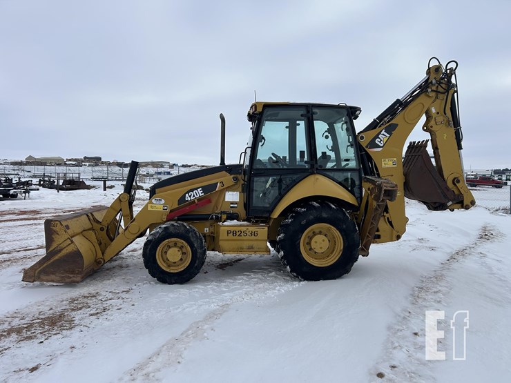 caterpillar-420e-image-4