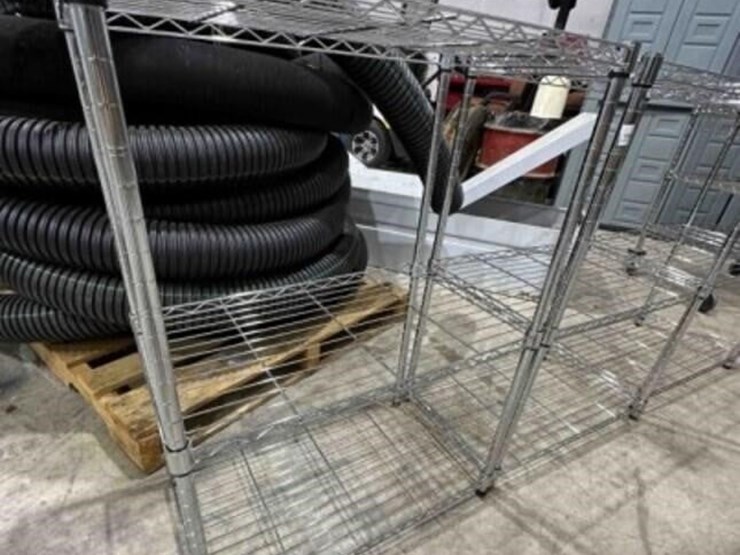 3-metal-wire-shelves-image-2