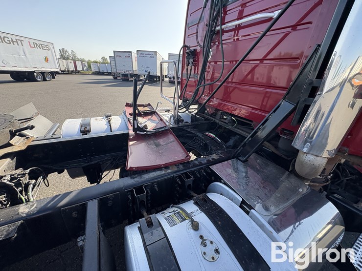 2014-volvo-vnm42t-s/a-truck-tractor-image-19