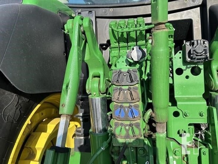 2023-john-deere-6r-155-image-39