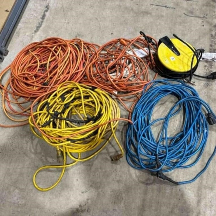 5- Extension Chords, hose real