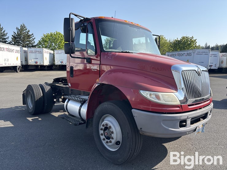 international-durastar-4400-image-3