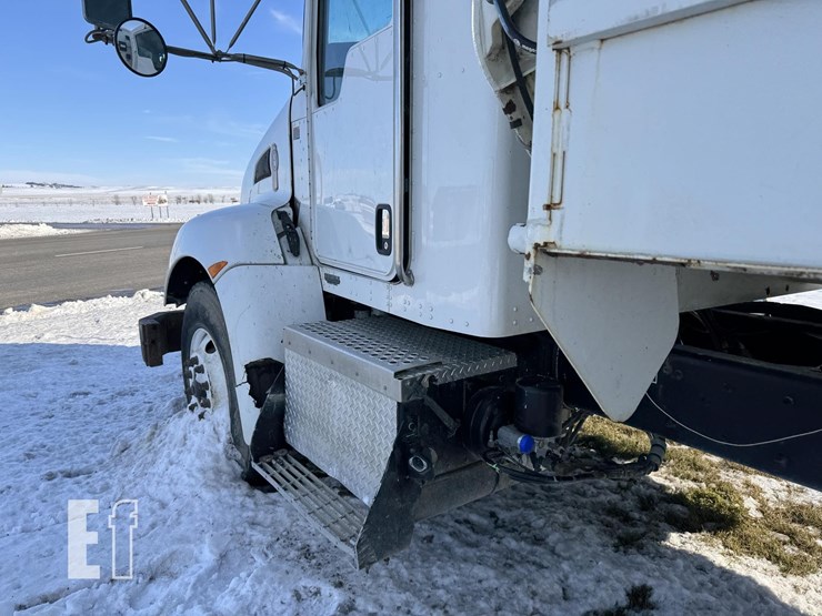 2014-kenworth-t370-image-46