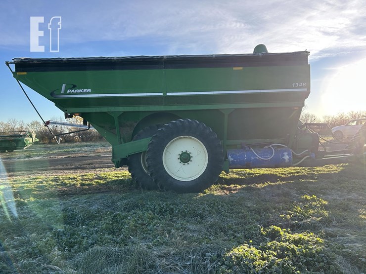 2010-parker-1348-image-9