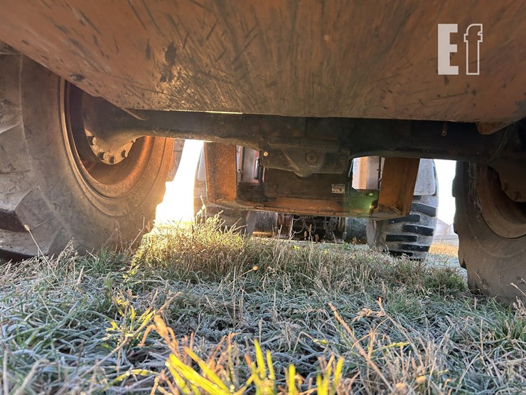 2014-case-721f-xr-image-34