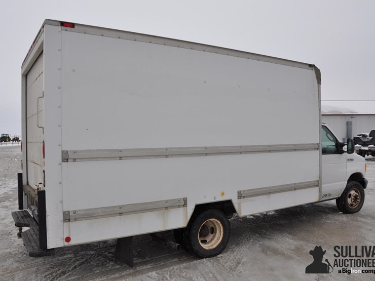 2006-ford-e350-image-5