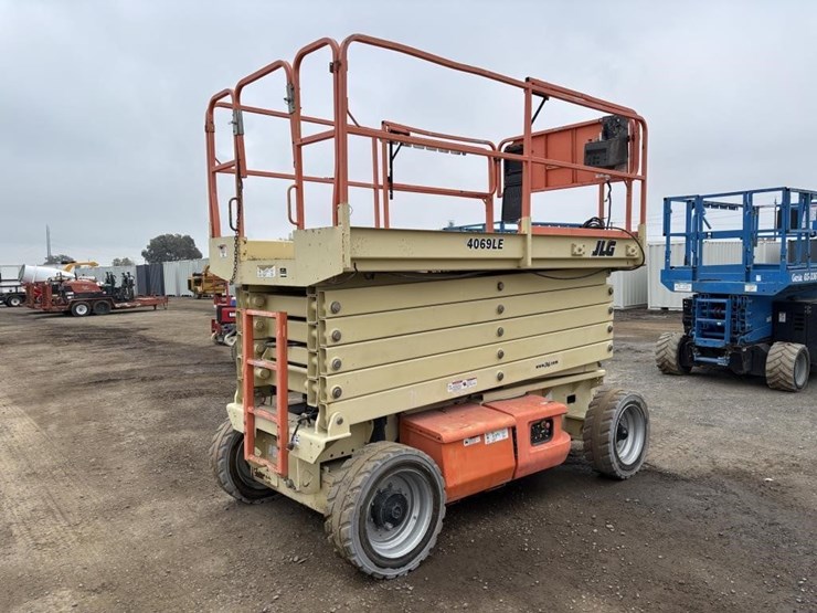 jlg-4069le-image-3