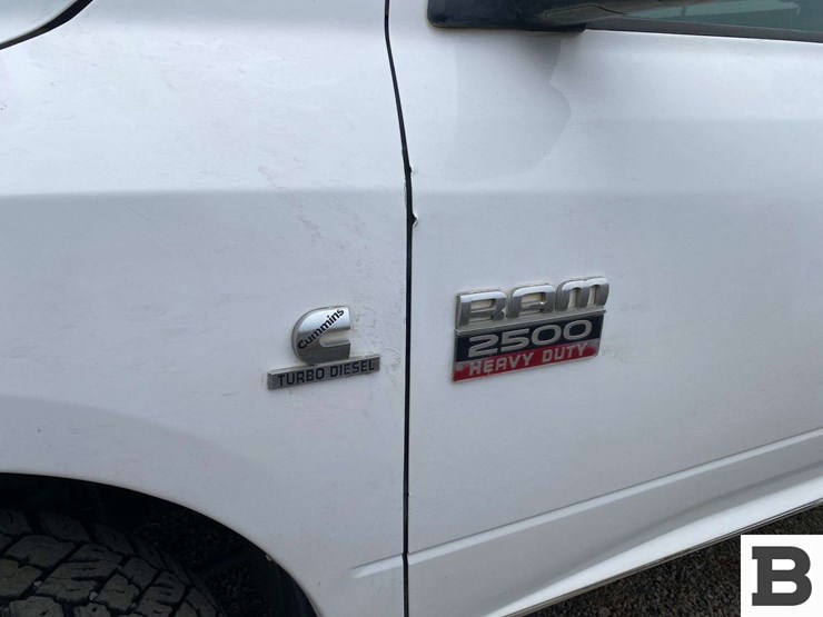 2010-dodge-2500-image-12