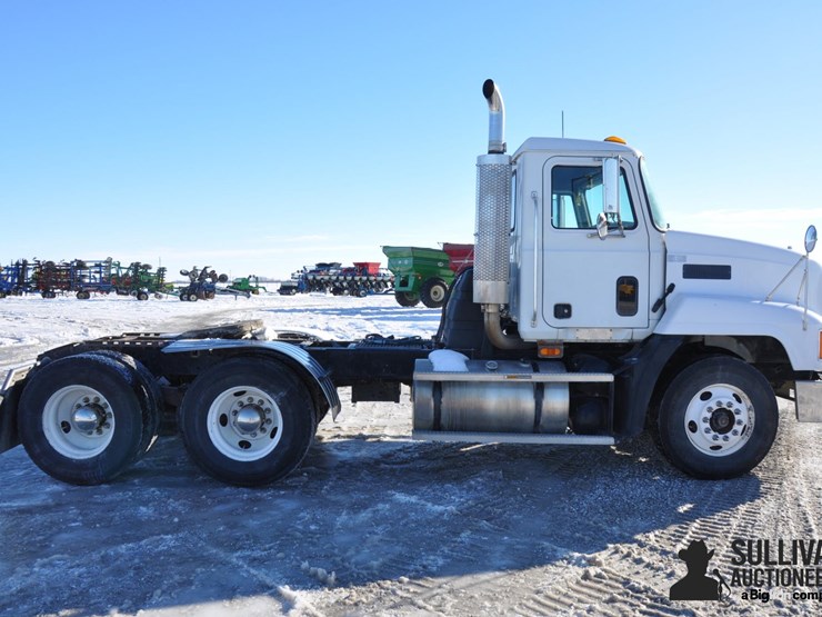 2000-mack-ch613-image-4