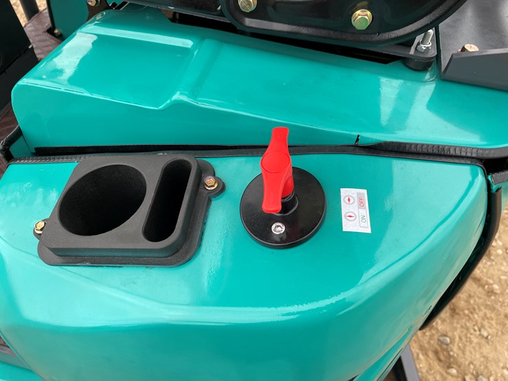 #9215-•-2025-unused-cfg-mini-excavator-image-8