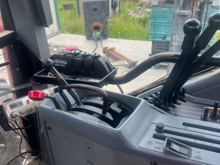 case-ih-7140-image-8