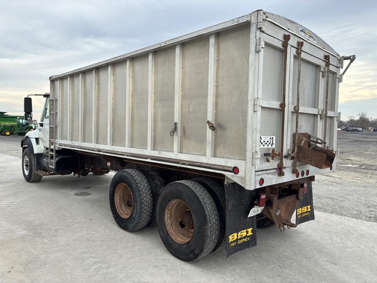 case-ih-7400-image-8