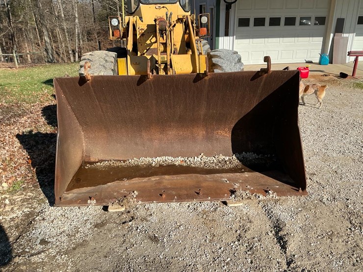 1989-deere-444e-image-4