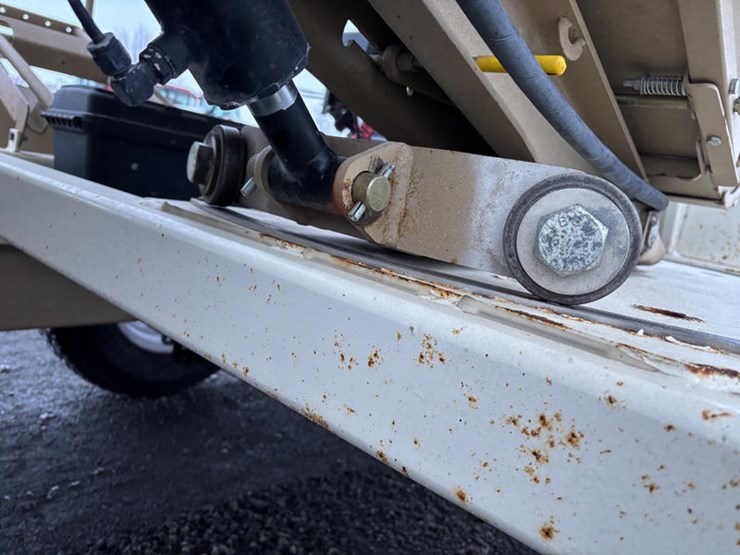 2010-unverferth-3750-image-18