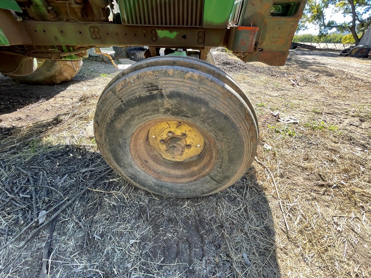 john-deere-4230-image-46