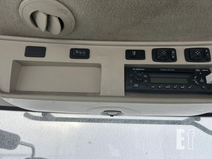 john-deere-9560r-image-85