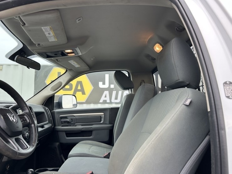 2018-dodge-2500-image-22