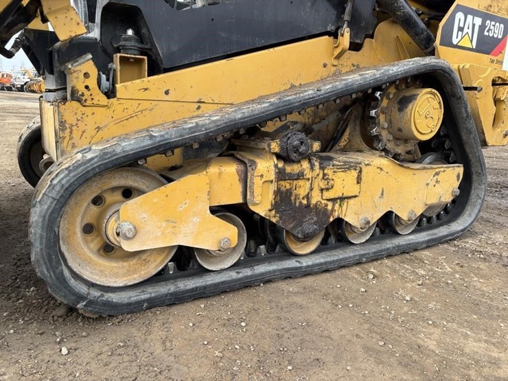 caterpillar-259d-image-15