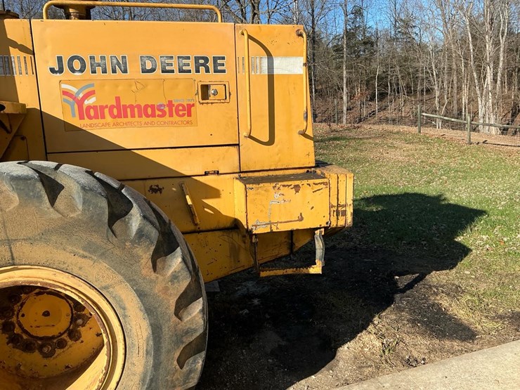 1989-deere-444e-image-45